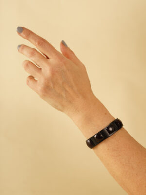 Brazalete Tachas